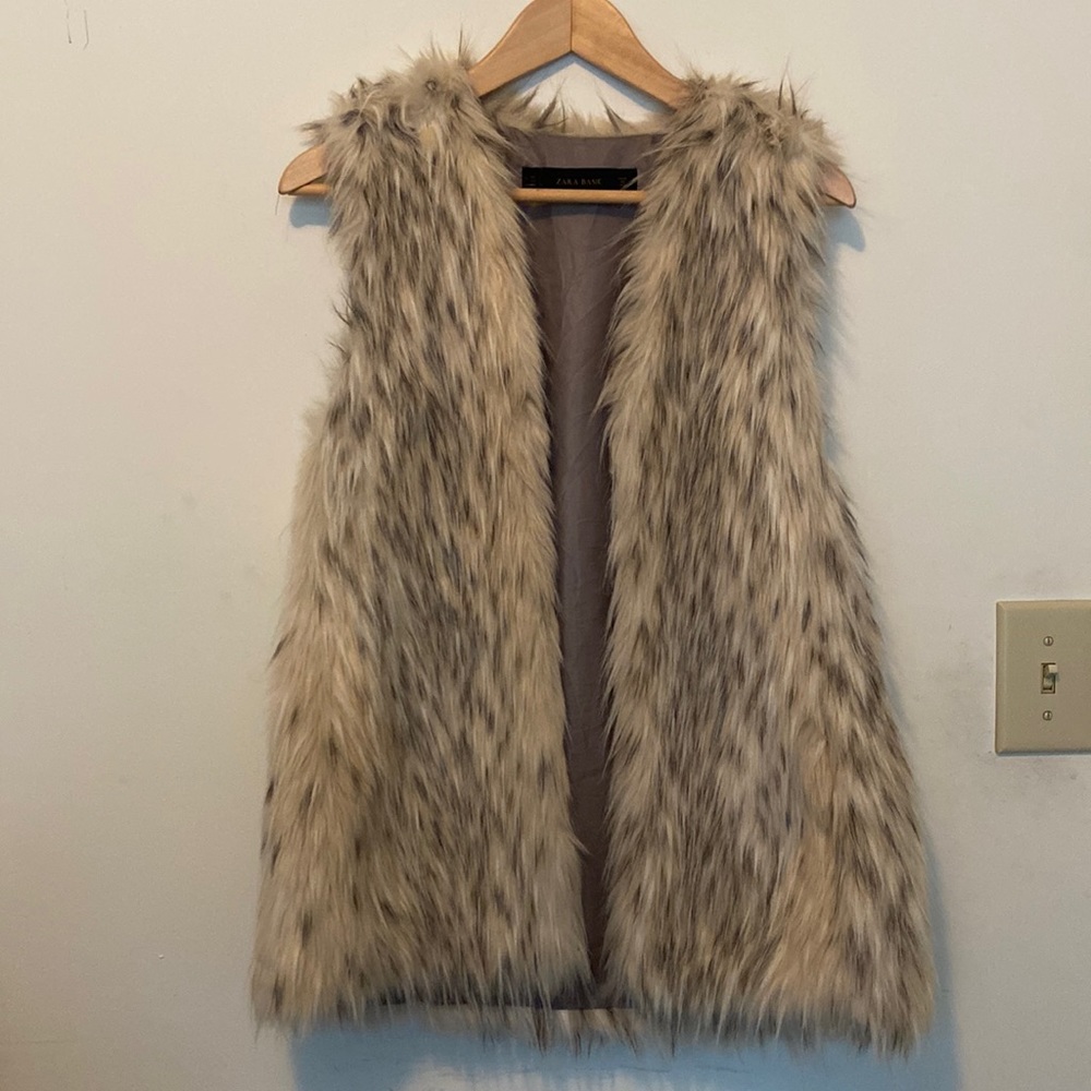 Oversized White/Black Faux Fur Vest